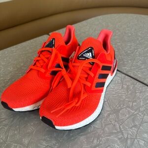 Adidas Ultraboost 20 in Orange